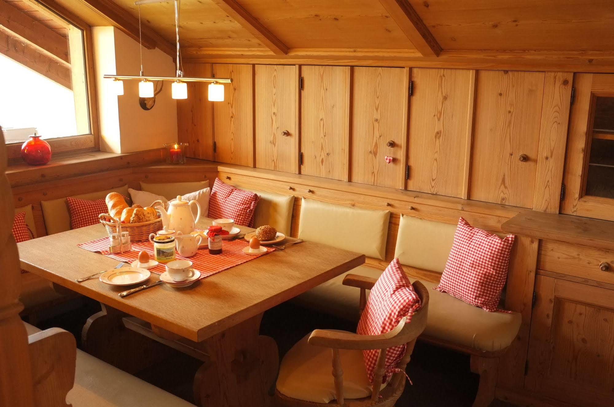 Dreimaederlhaus - Das Vegetarische Boutique Hotel Füssen Eksteriør billede