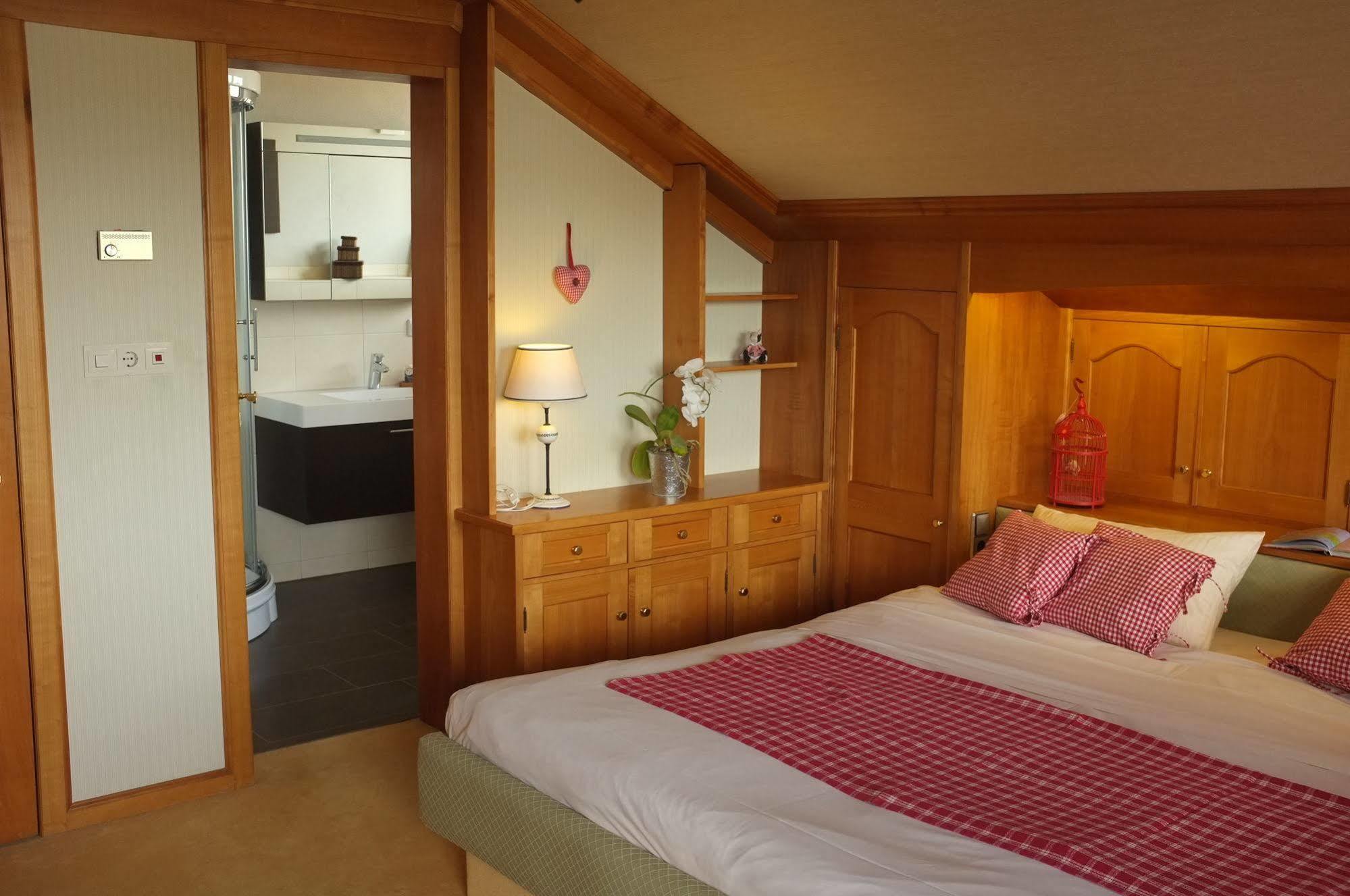Dreimaederlhaus - Das Vegetarische Boutique Hotel Füssen Eksteriør billede